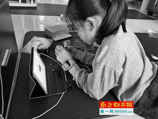 人工智能玩具智能嗎?我們測試了3款產品 顏值普遍較高,拍照識圖功能較強,但仍有待完善