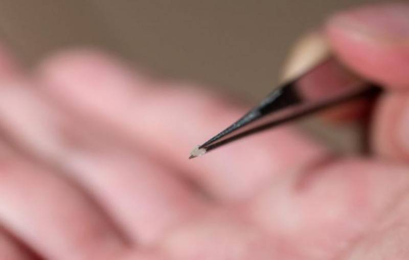 佐治亞理工學院研發出小到幾乎看不見的3D打印機器人