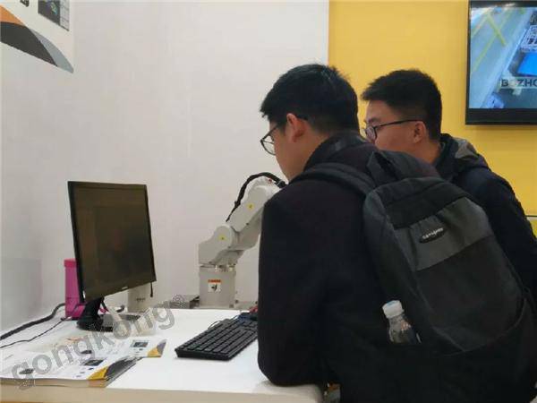 ��Wʢ�� | ��������2019Ľ����Ϻ��ⲩ��