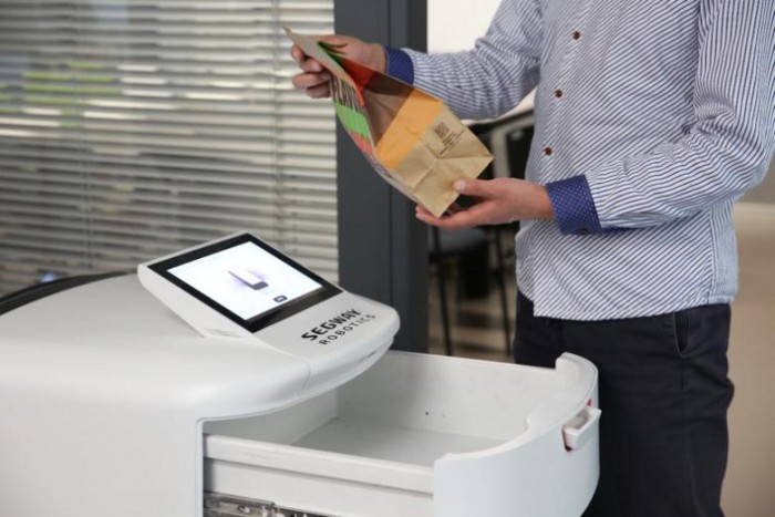 九號機器人布局人工智能 以后你的快遞小哥可能是機器人