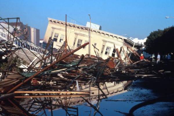 �ȸ��c�����W���_�l���A�y����λ�õ�AIģ��