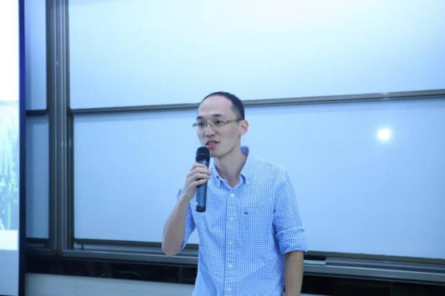 人工智能關(guān)鍵技術(shù)決定機器人產(chǎn)業(yè)的前途