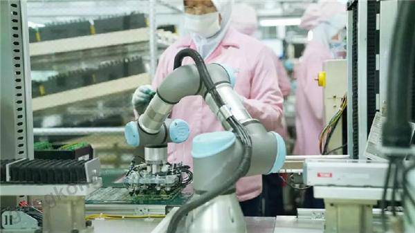 優(yōu)傲機(jī)器人改變無論大小!