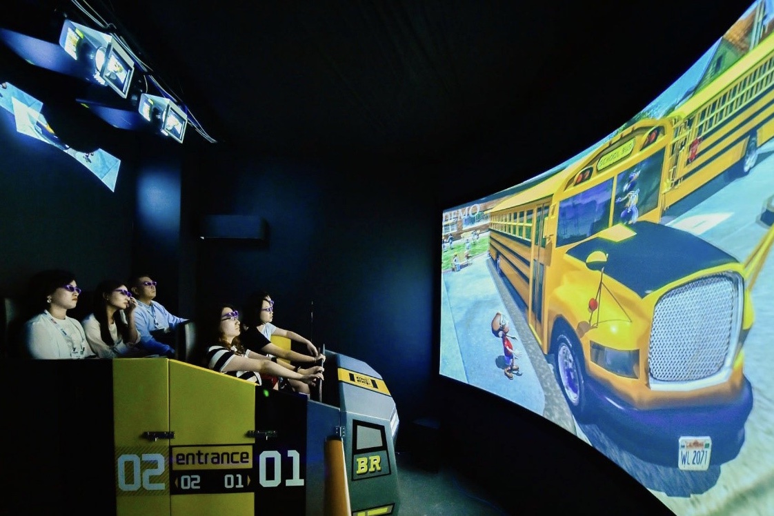 游樂世界,Panasonic投影解決方案強勢亮相2019 IAAPA