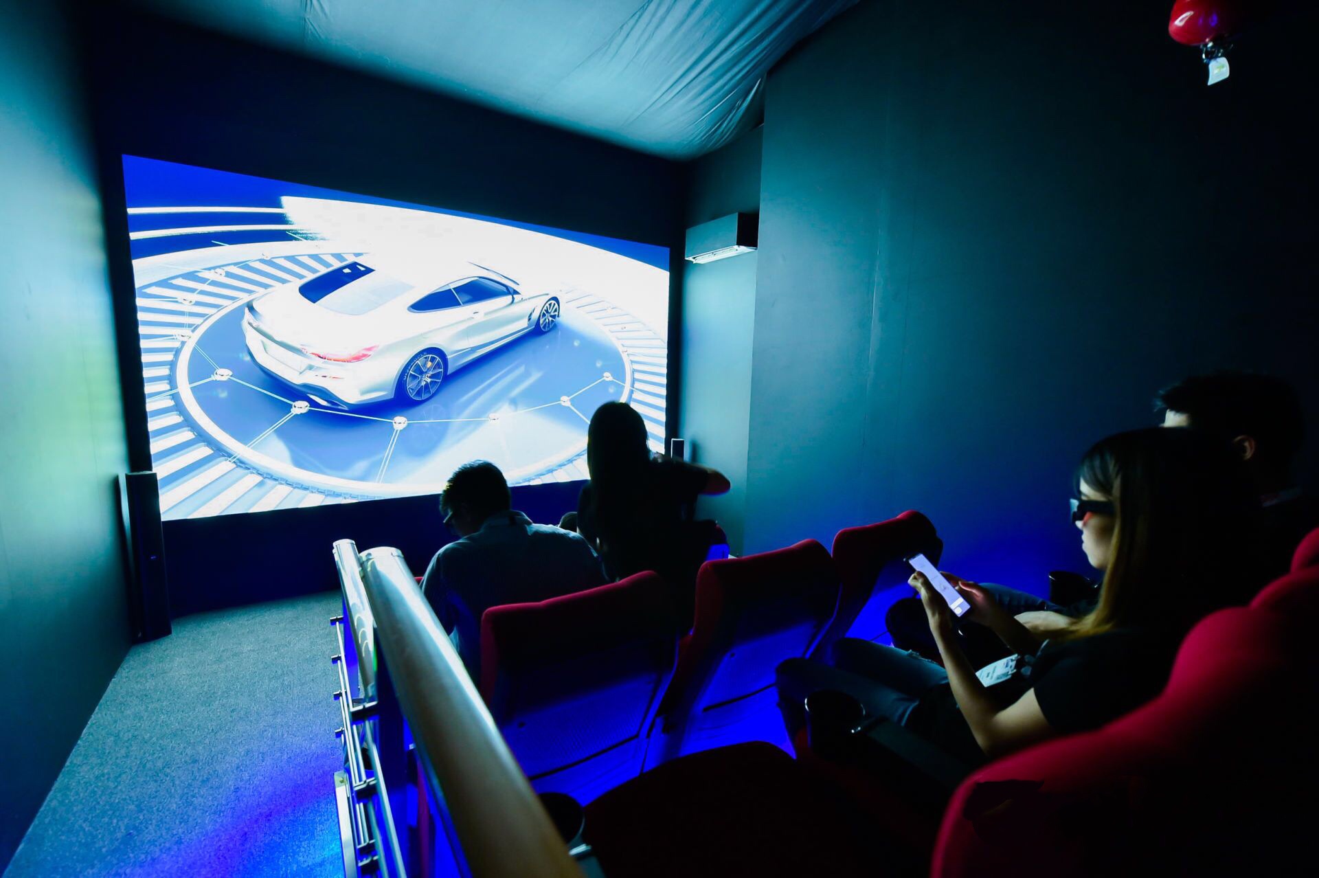 游樂世界,Panasonic投影解決方案強勢亮相2019 IAAPA