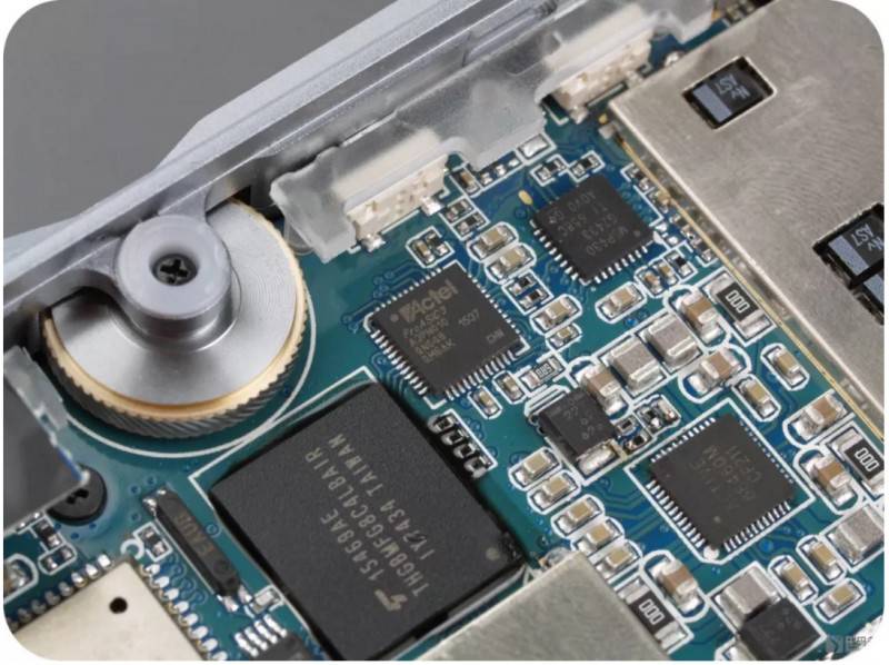 7nm后,AI芯片三大架構(gòu)誰與爭(zhēng)鋒?