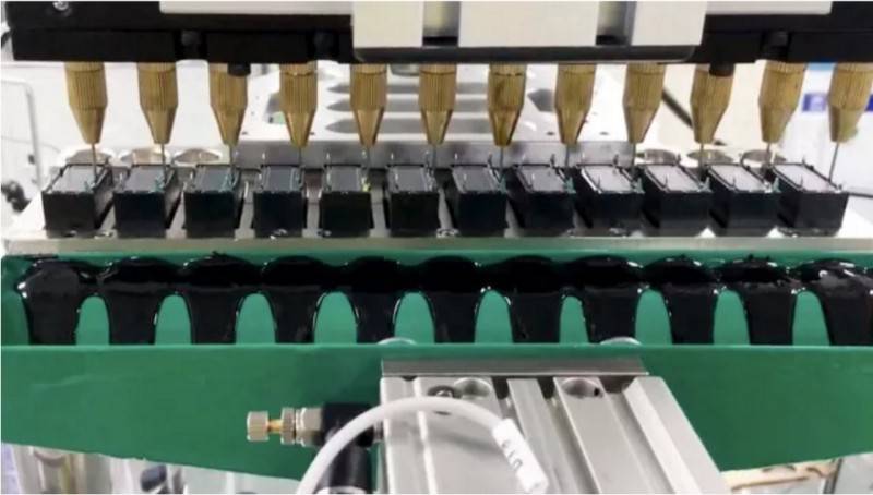 3C行業的大佬們該如何利用工業機器人實現產能最大化?