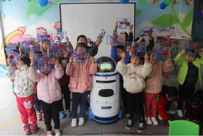 人工智能機器人賽道的 2019,投資人謹慎出手,等待場景落地拐點